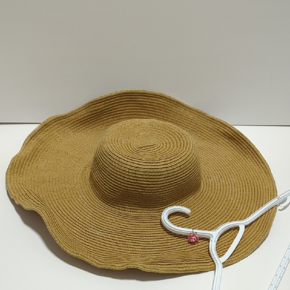 Tan Textured Hat XL Rim